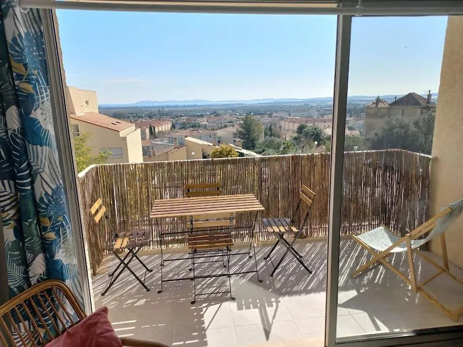 3 Pieces 62M2 Balcon Vue Mer Acces Piscine Tennis Hyères 0*,  Francia